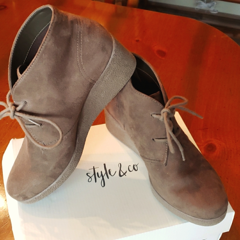 Style & Co booties